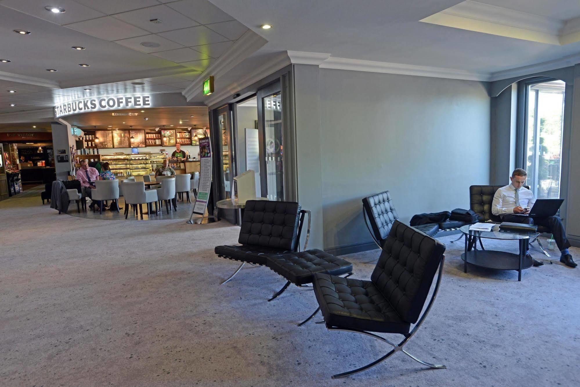 Village Hotel Coventry Exterior foto